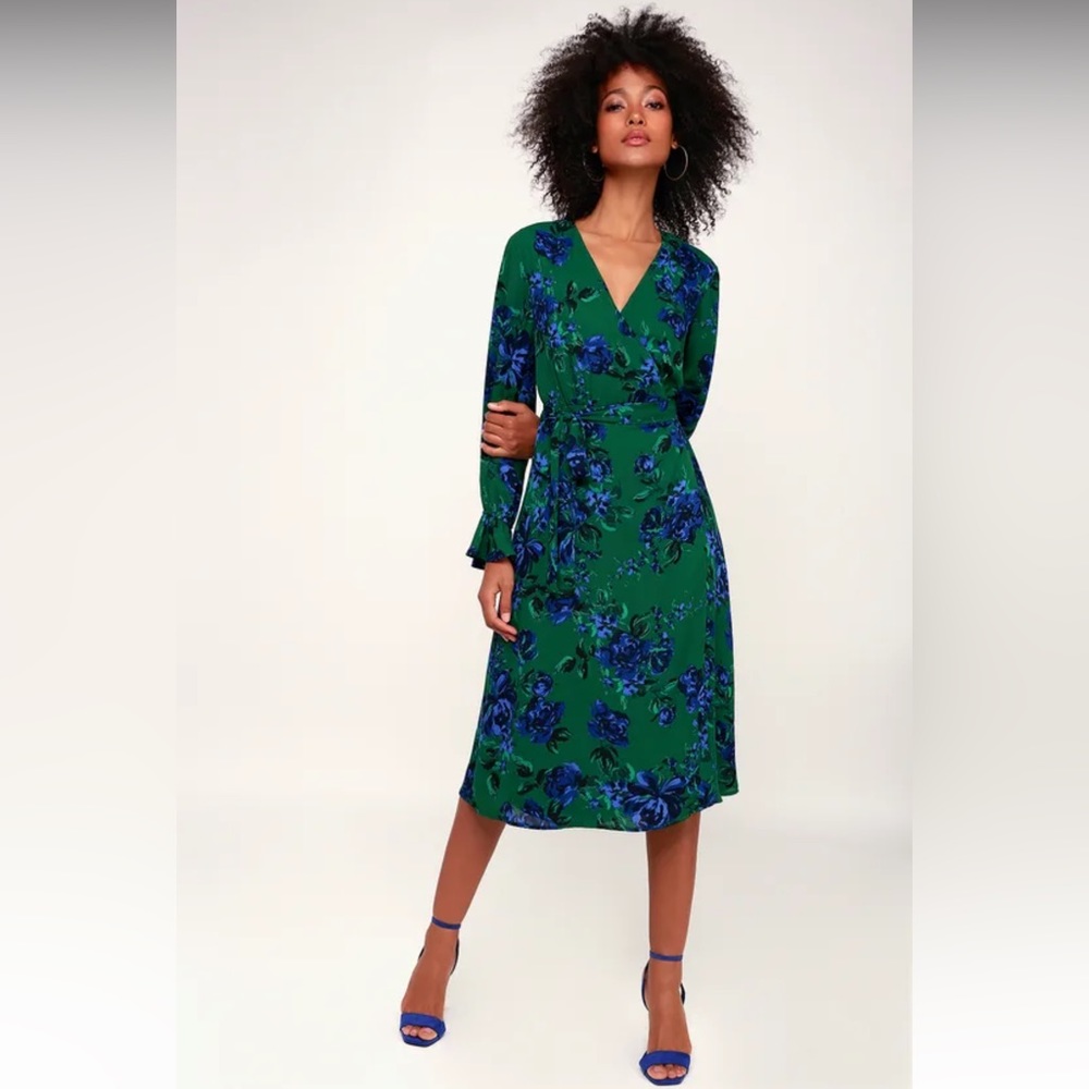💫 Romantic Blooms Green Floral Print Midi Wrap Dress